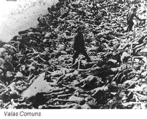 Stalinismo: fossa comum com os restos de 495 pessoas
