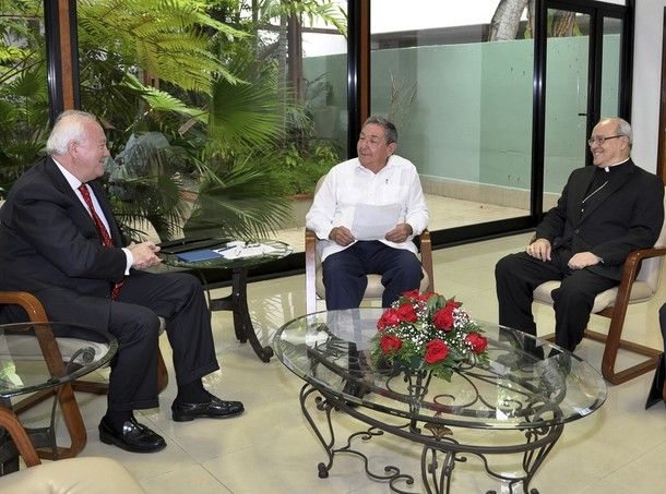 Pergunta que interessa ao Brasil – Seminário em Cuba: padres católicos ou da “libertação”?