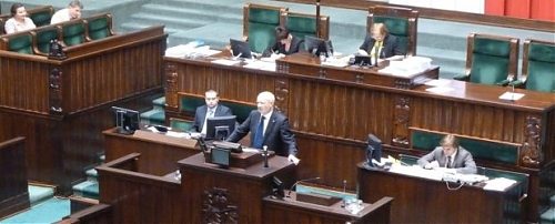 Em votação apertada, parlamento polonês rejeita proibição total do aborto