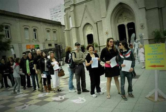 Apostasia coletiva marca ativismo por Estado laico na Argentina