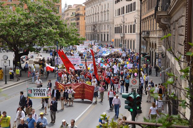 Em Roma a TFP italiana e Círculo Plinio Corrêa de Oliveira participaram da marcha contra o aborto
