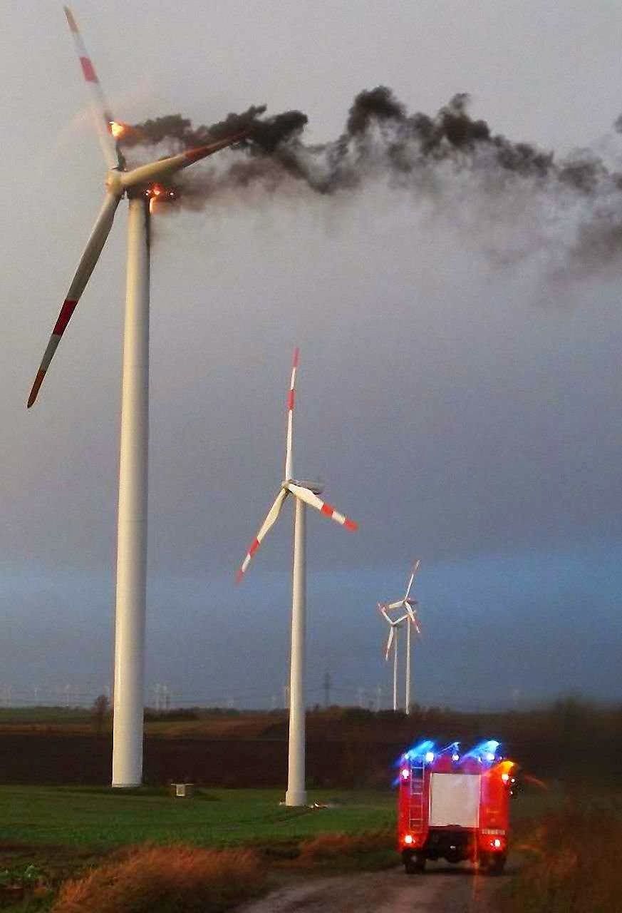 Investidores em “energias renováveis” veem suas aplicações sumirem com o vento