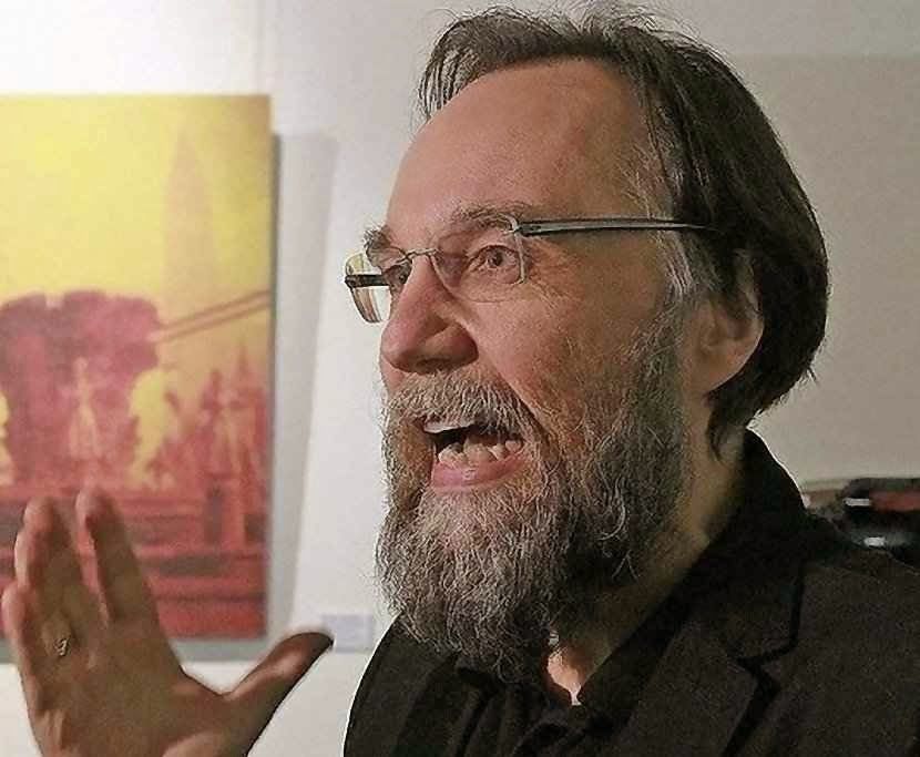Aleksandr Dugin: Ideólogo de Putin logra desavisados no Ocidente