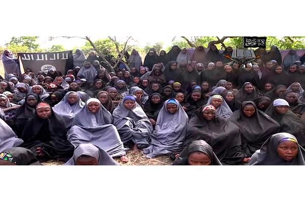 Nigéria resgata 200 meninas e 93 mulheres sequestradas pelo grupo Islâmico Boko Haram