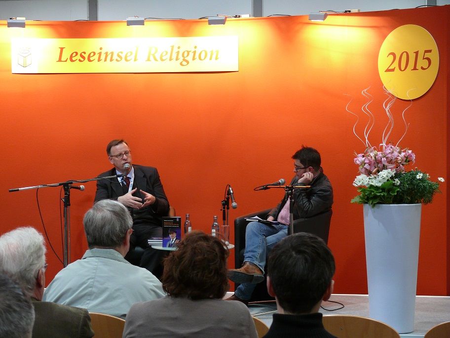 Presentada en Feria del Libro de Leipzig biografia de Plinio Correa de Oliveira