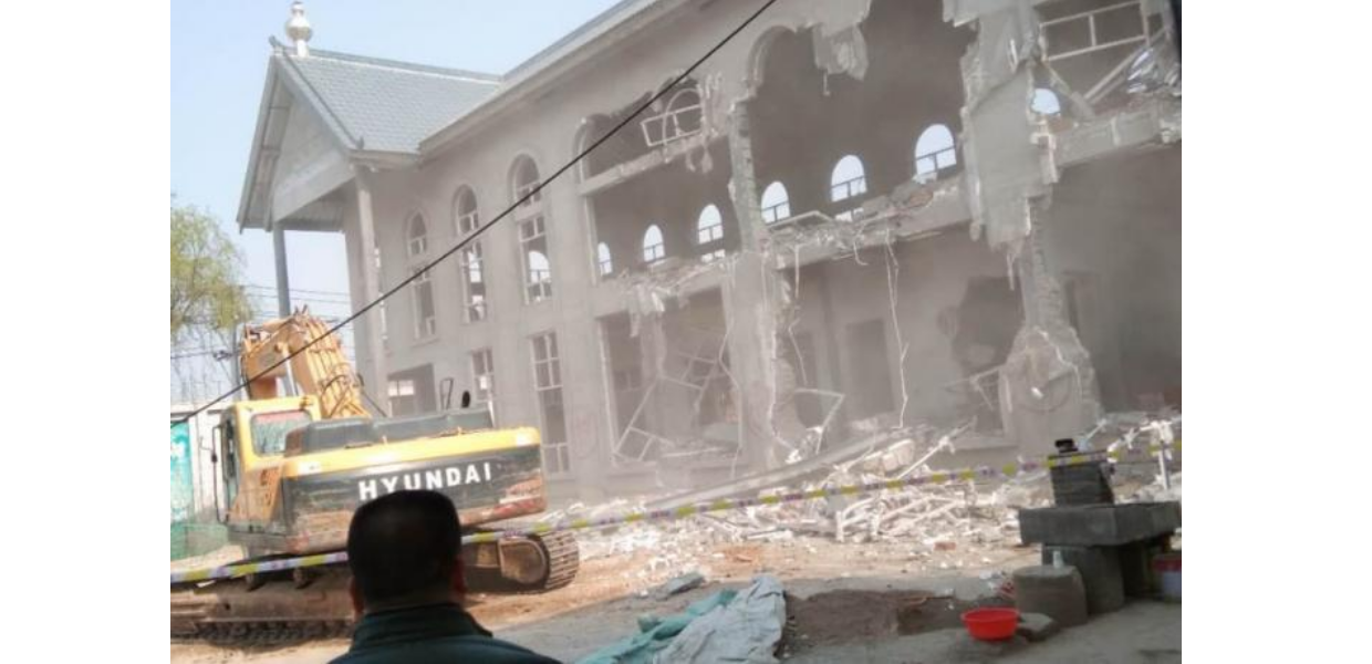 China destroi igreja católica em Qianyang. De que valeu o “Acordo Provisório”?
