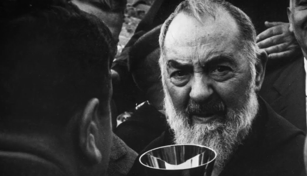 Santo Padre Pio condenou o comunismo e defendeu a propriedade e a Moral